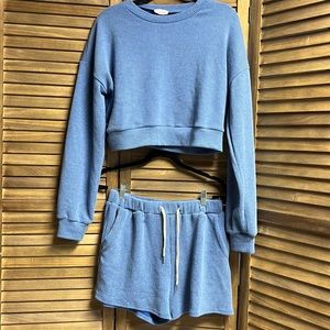 Blue Pink Lily Lounge Set